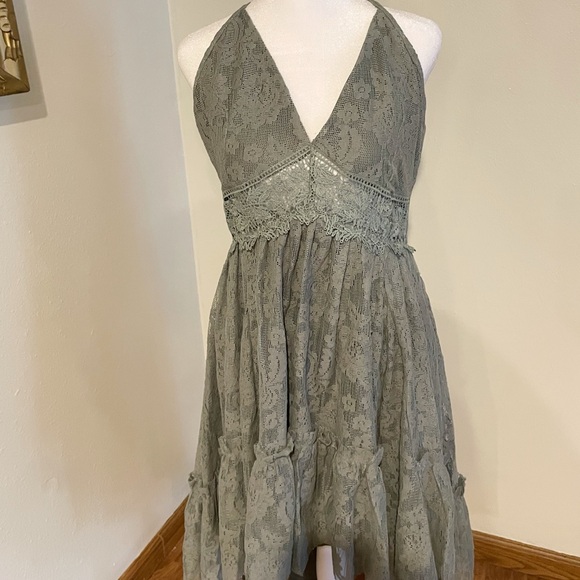 Joyfolie Lace Sage Midi Dress - Picture 3 of 7